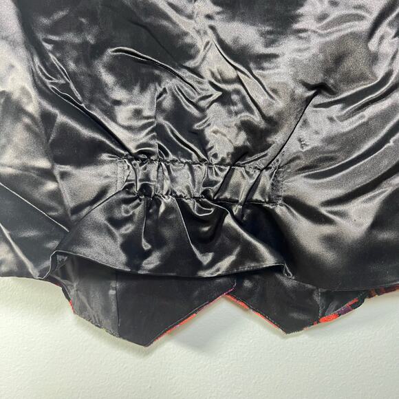 Women's Red Floral Vest - Picture 8 of 11